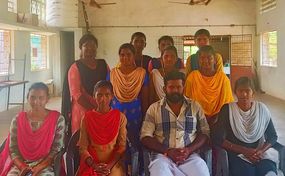 AbvpKarur's tweet photo. இன்றைய தினம் ABVP குளித்தலை அரசு கலைக் கல்லூரி கிளை சந்திப்பு நடைப்பெற்றது.
#College_unit_meet
#studentleadersmeet
@ABVPSouthTN @ABVPVoice https://t.co/KUXhYs3OOd
