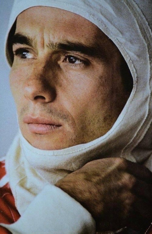 F1_AyrtonSenna's tweet image. Miss you and think of you every day.
Happy Birthday, Ayrton Senna! 

#Senna 🇧🇷