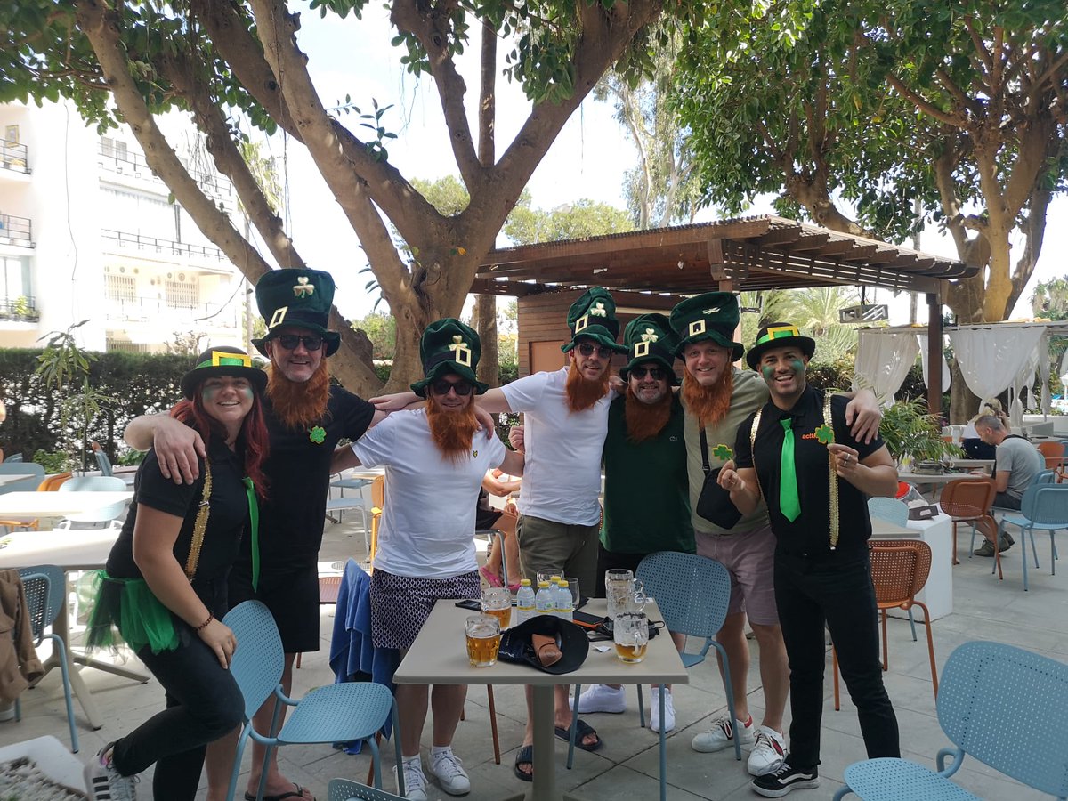 nales_ruben's tweet photo. Feliz dia de San Patrick!
Este viernes hemos celebrado en Palmasol el día tradicional irlandés con nuestros clientes, lleno de juegos, talleres y show nocturno!
#palmasol #holidays #acttiv #patrickday https://t.co/Iw22jS1xyz