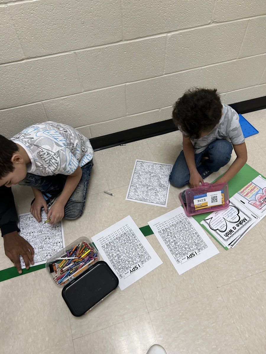 A great morning with the Lincoln Pride Pals! 🖤💛 I am so proud of the work they have done this year. #kidsfirst #education #sel #pbis #LincolnPrideWCS <a href="/warrenschools/">Warren City Schools</a>