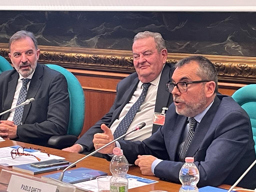 infocamere's tweet photo. “In un’economia data driven i #bigdata del #RegistroImprese delle Camere di commercio sono il punto di partenza per analisi come l'Osservatorio #retidimpresa”
@ghezzi_61 alla presentazione del rapporto 2022 di InfoCamere @Retimpresa @DeptManagement
👉 https://t.co/sWDsqsH1RY https://t.co/d5dSxyNSuk