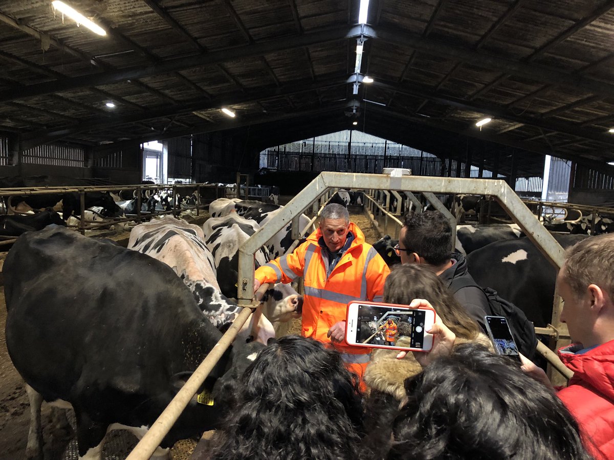 Fantastic day. From @DefBattleLab and Lulworth Cove to friendly Friesians @tweet_kmc we were able to show how next generation connectivity supports better places to live, work and visit. @digitaldorset @DorsetCouncilUK @DCMS @SatAppsCatapult @Wessex_Internet