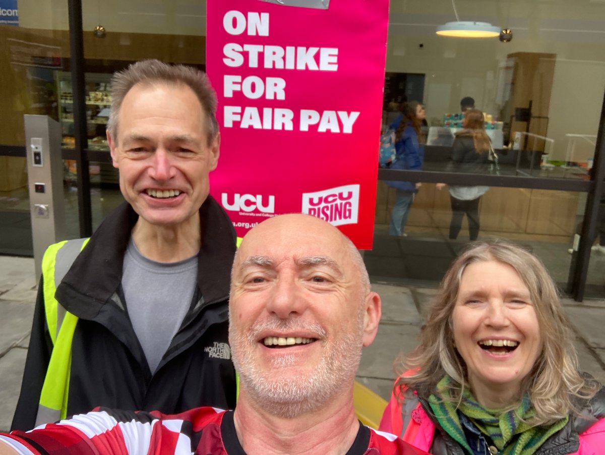 PicketLinePoetry tweet media