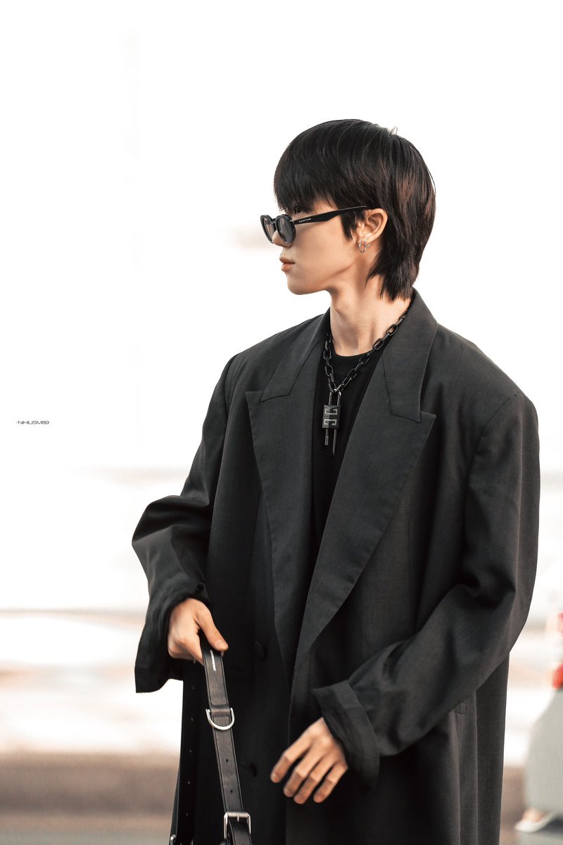 Nihilism_mm's tweet photo. 🔒 🕶️ ☀️ 8⃣️

#디에잇 #THE8  #서명호 #徐明浩 https://t.co/JrlIYGlR6L
