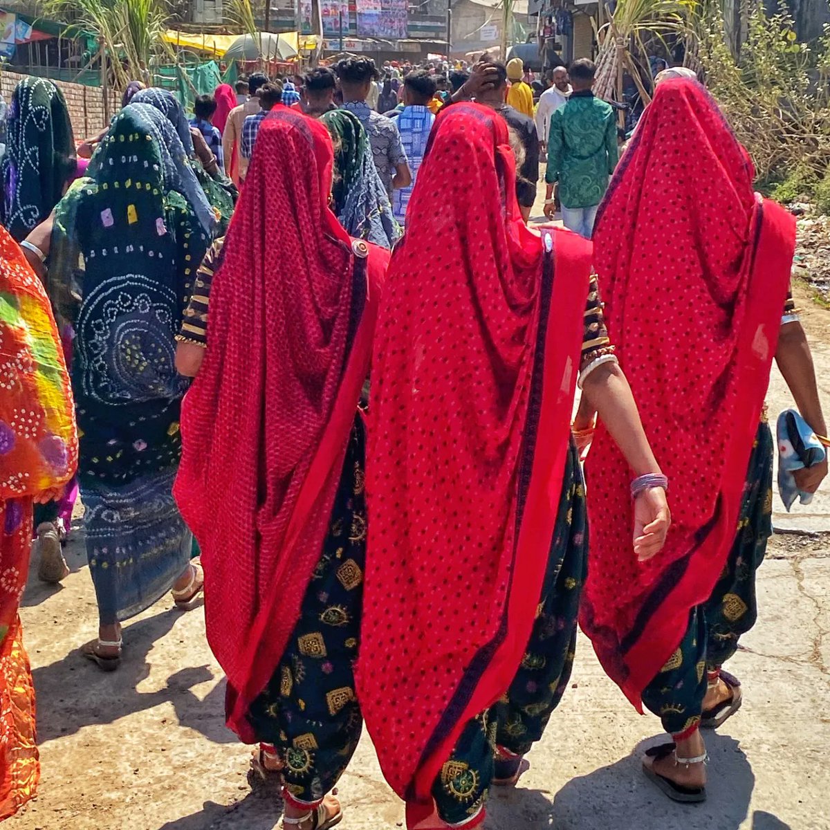 ArtcoreGallery7's tweet photo. International Artist in Residence, Masood Sarwer, shares his Holi Hai experience:
“Artcore residency has been very crucial for me to navigate and cultivate my artistic expression. It has allowed me to collaborate, learn and express my visual language like never before. "

#holi https://t.co/Eod6F5k02y