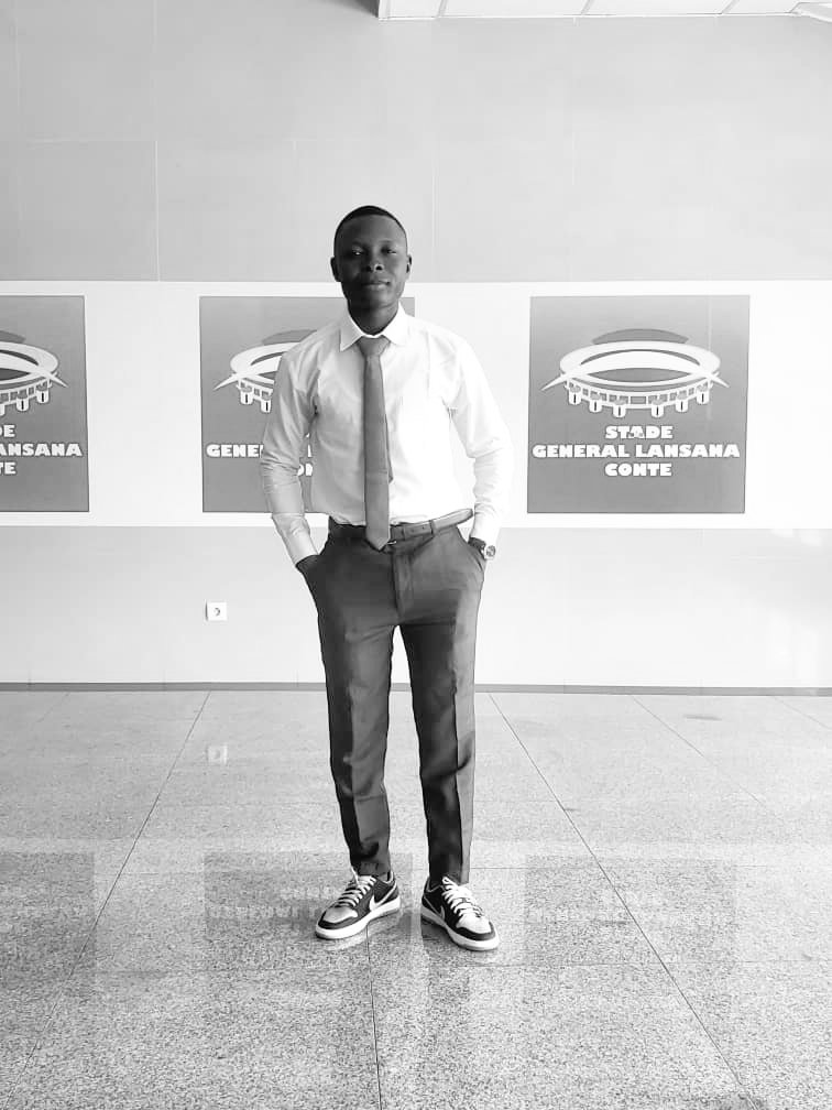 AlsenyKann1's tweet photo. Bac +3🙏 
licence validée 
Dieu merci suis en fin diplômé  en Histoire (histoire des relations internationales)
Le @Technocrate https://t.co/DtIXaxrPqm