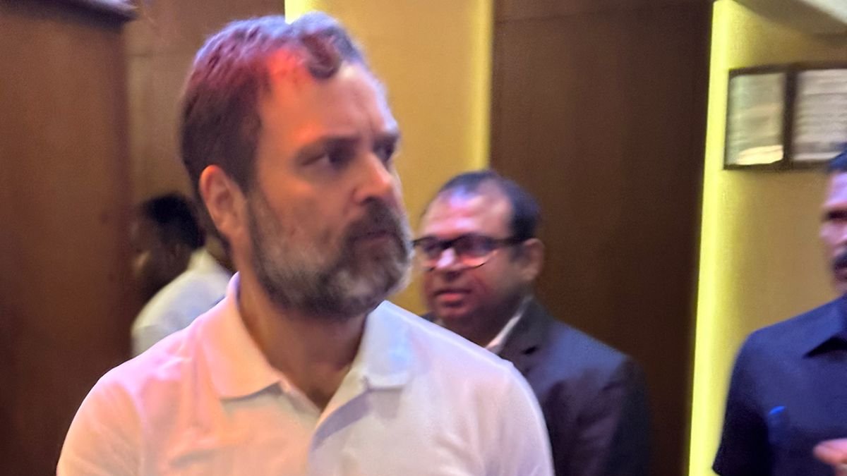 Vythiri_Village's tweet photo. We were thrilled to welcome Shri. Rahul Gandhi to Vythiri Village Resort! With breathtaking views and world-class amenities, it's the perfect place to unwind and recharge. 

Vythiri Village Resort is the ultimate destination for relaxation and rejuvenation. 
#vythirivillageresort https://t.co/q43vsf5tYJ