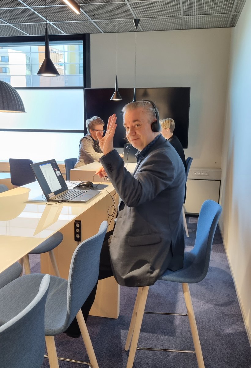 Kokoonnuimme taas tarjottimen 1.0 pilottikorkeakoulujen kanssa työstämään yhdessä pilotoitavia asioita! Päivän ohjelmassa oli muun muassa käyttäjähallinnan läpikäyntiä ja koulutustarjonnan luokittelun työstämistä. #Digivisio2030 #pilotointi #korkeakoulut #OppimisenTulevaisuus