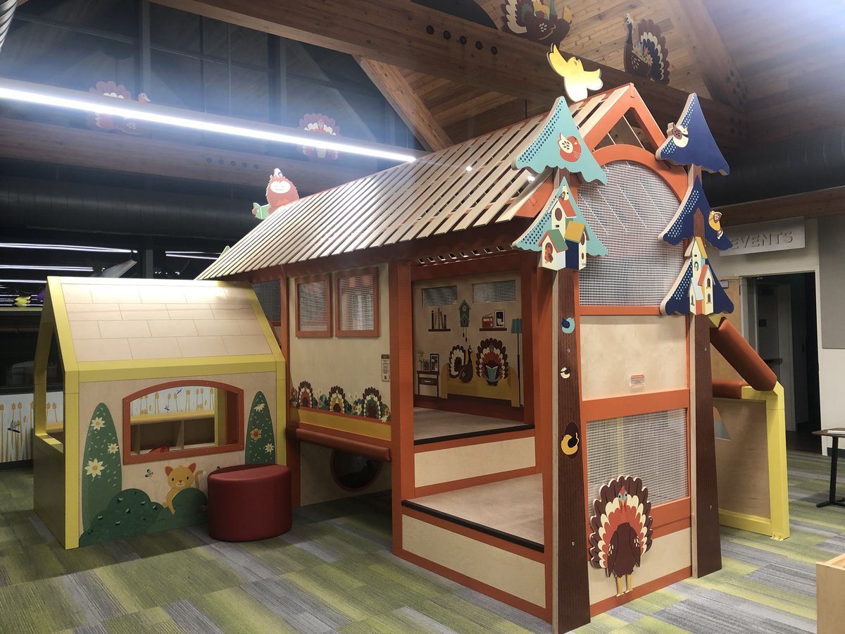 althepal530's tweet image. Taking an inside look at the remodeled South Hill library.  Reopens today to the public this morning.  New play area, study pods, carpet, lighting, shelves.  Watch this morning n #upwithkrem @KREM2 @UpWithTim @MsChanningC @ThomasPatrickWx