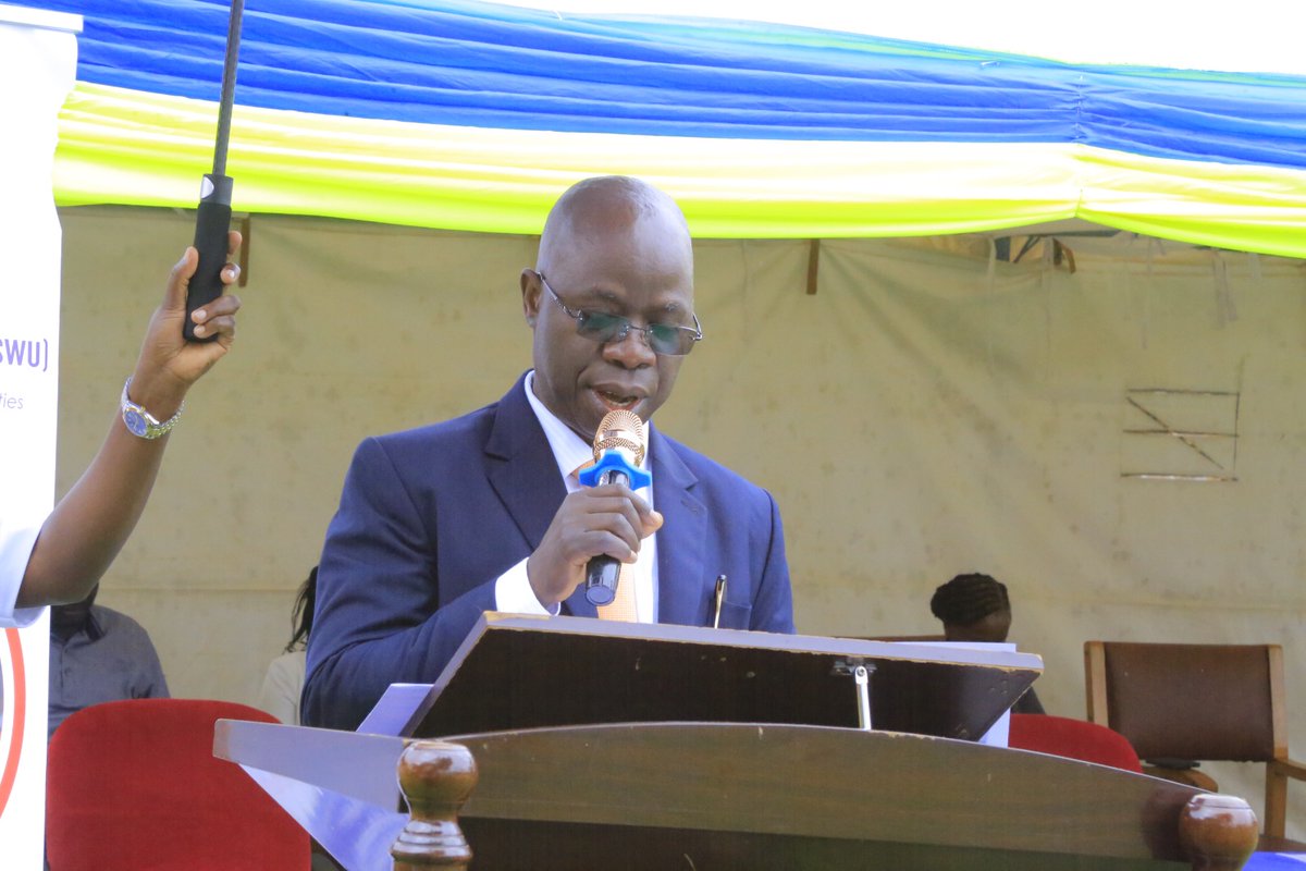 naswu_'s tweet photo. In his remarks the guest of honour @UnivKisubi Brother Dr. Mugema Deogratias recognised the various universities who have sent in representatives for the #WSWD2023.He appreciated @naswu_ for taking lead in creating a platform for students and practitioners to network.#WSWDug23 https://t.co/iIvqw9lSvJ
