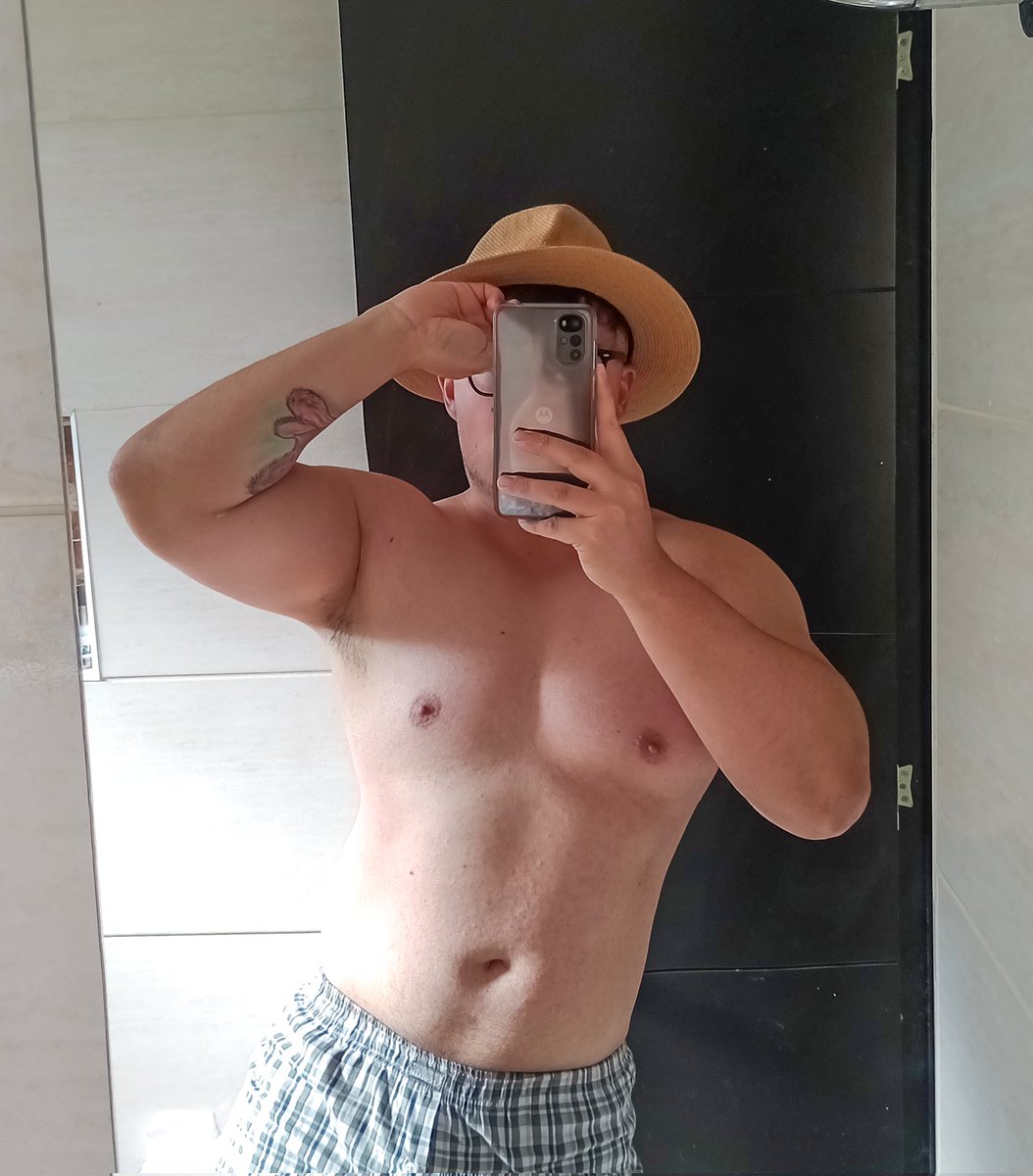 RedBoi93 tweet media