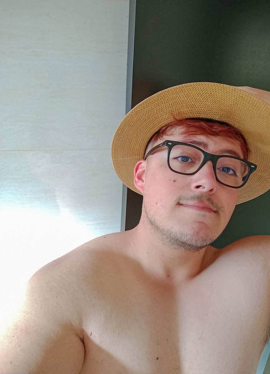 RedBoi93 tweet media