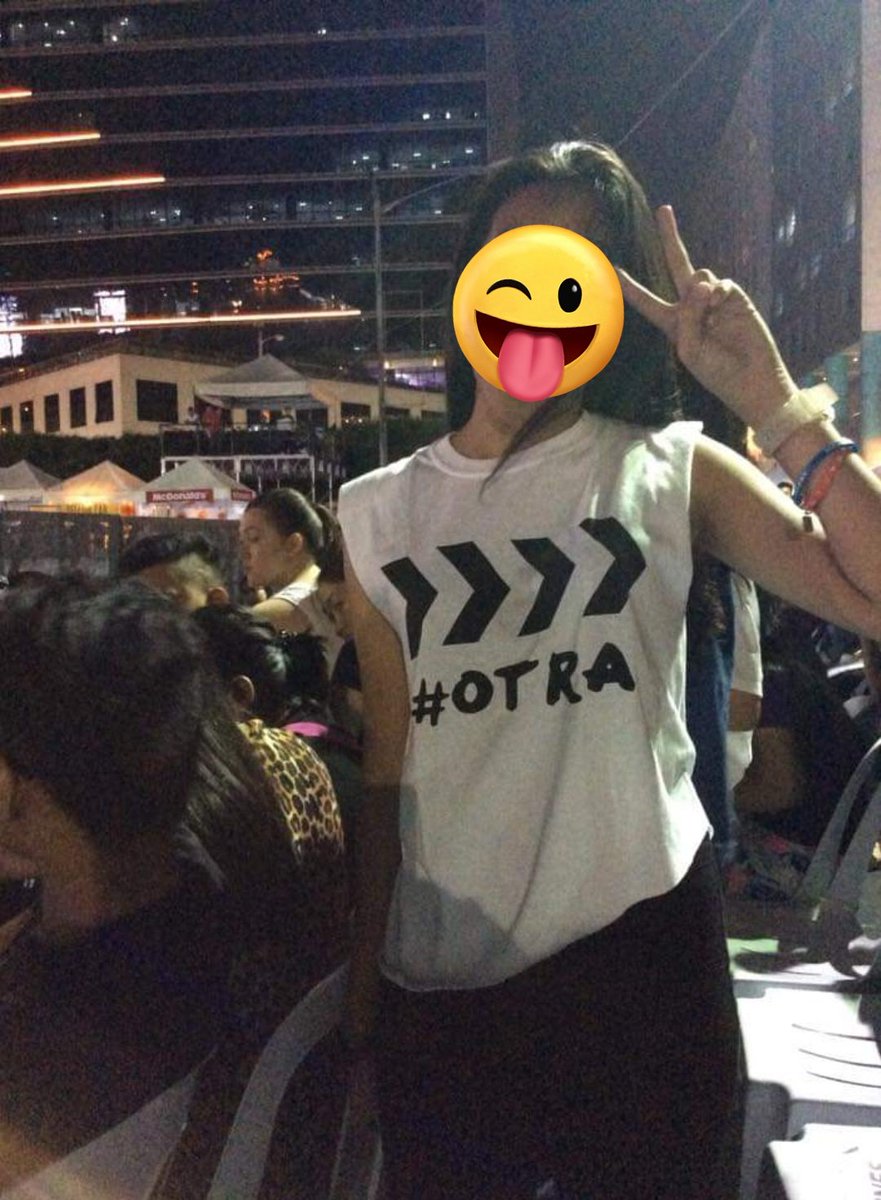 pjmkrokosmos's tweet photo. It's been 8 years since I saw 1D. β€οΈ @onedirection #OTRAManila #nochillphillipines https://t.co/5v7uNLH1I8