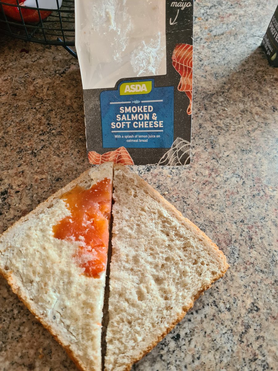 mungodog's tweet photo. @AsdaServiceTeam I know times are tough asda, but come on now 😅😅 https://t.co/5T2hJQiNUB