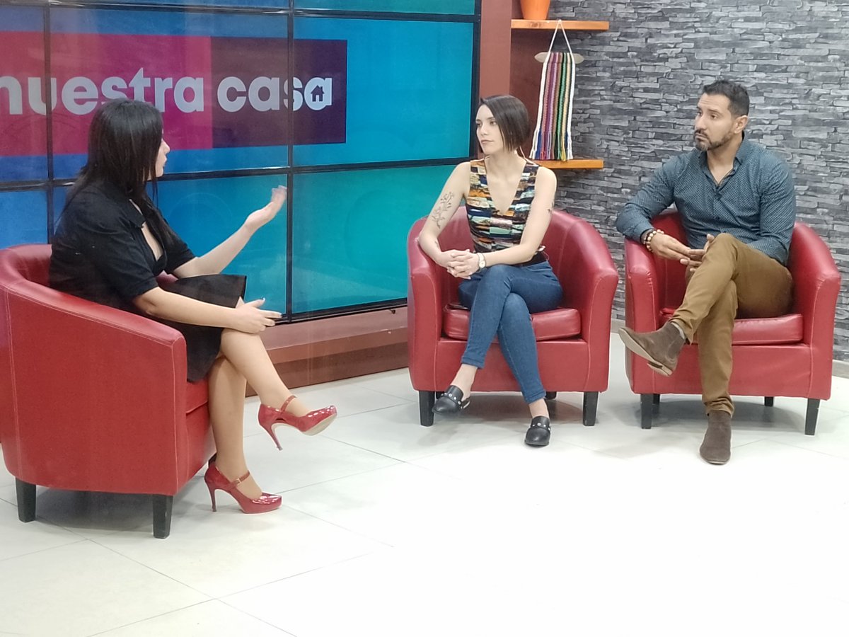 En estos momentos en vivo por #MatinalNuestraCasa por las pantallas de Canal 9 
canal9.cl