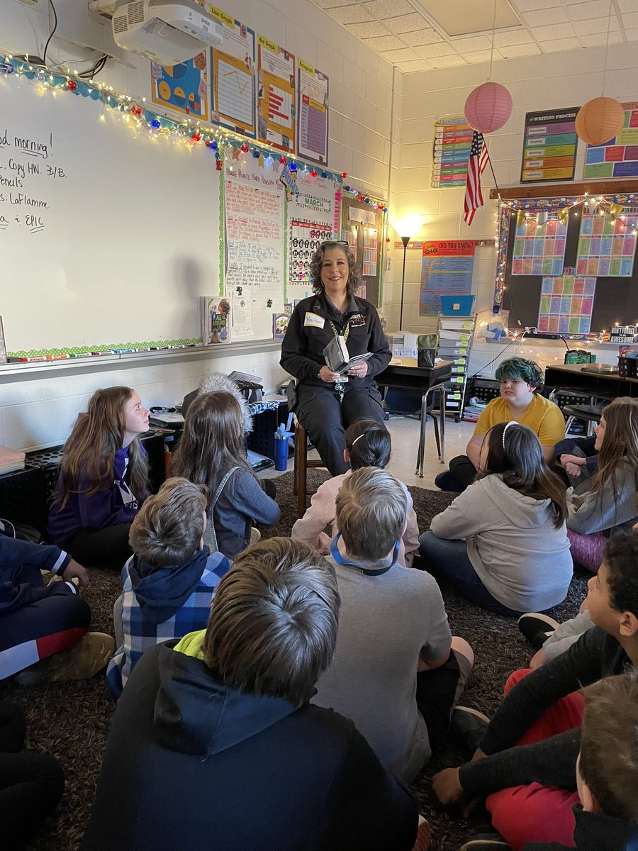 Ferguson_RES's tweet photo. THANK YOU, Goochland Sheriff’s Office for sharing your Deputies and Communication Officers with us! We love having them read to us! #4thgraderocks #willodeen #oneplasticbag #stronGer #collabfun https://t.co/8vTY70Komt