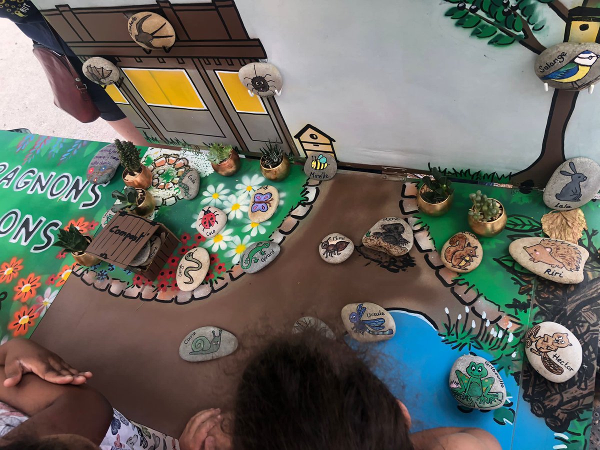 Ce soir de 17h à 19h, RDV place des Pavillons 🥳
Nous y tiendrons 2 animations :
- 🧑‍🎨 Atelier "Dessine ta Cité Idéale", en vue d'une fresque participative !
- 🐛 Jeu "Les Petits Compagnons des Pavillons", autour de la biodiversité dans nos jardins 😊
#streetart #gerland #lyon7