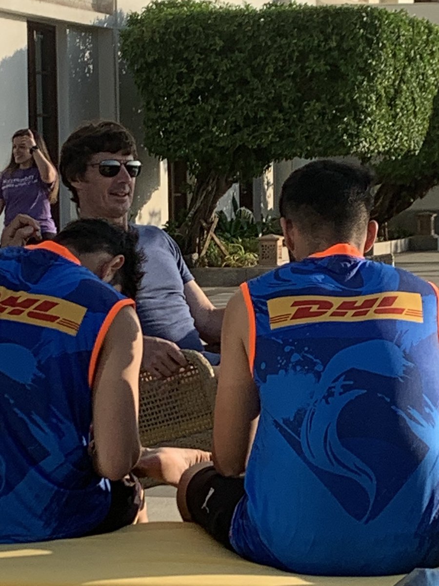 jidesobo's tweet photo. @yasserthoughts In Mumbai for the first part of our Indian adventure and the Mumbai Indians are staying in our hotel. I suspect you’d be engaging them in conversation, rather than taking a picture of their back! https://t.co/lypp1vwShV