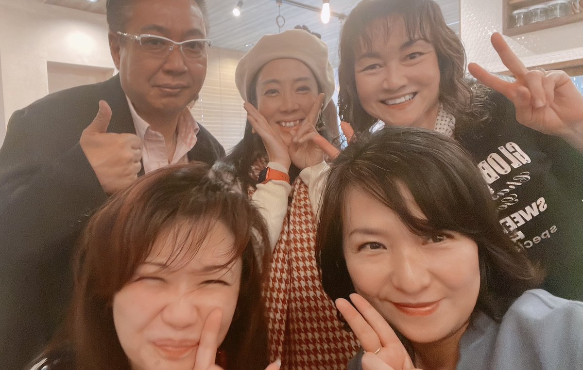 YukaAndoKanonCH's tweet photo. はじめての北千住 #AJObase で美味しいアホまんと素敵な朗読劇😊そして久々の淳子さん💕@lovesapojt1101 @aconoarigatoufu https://t.co/uV2TIphLAG
