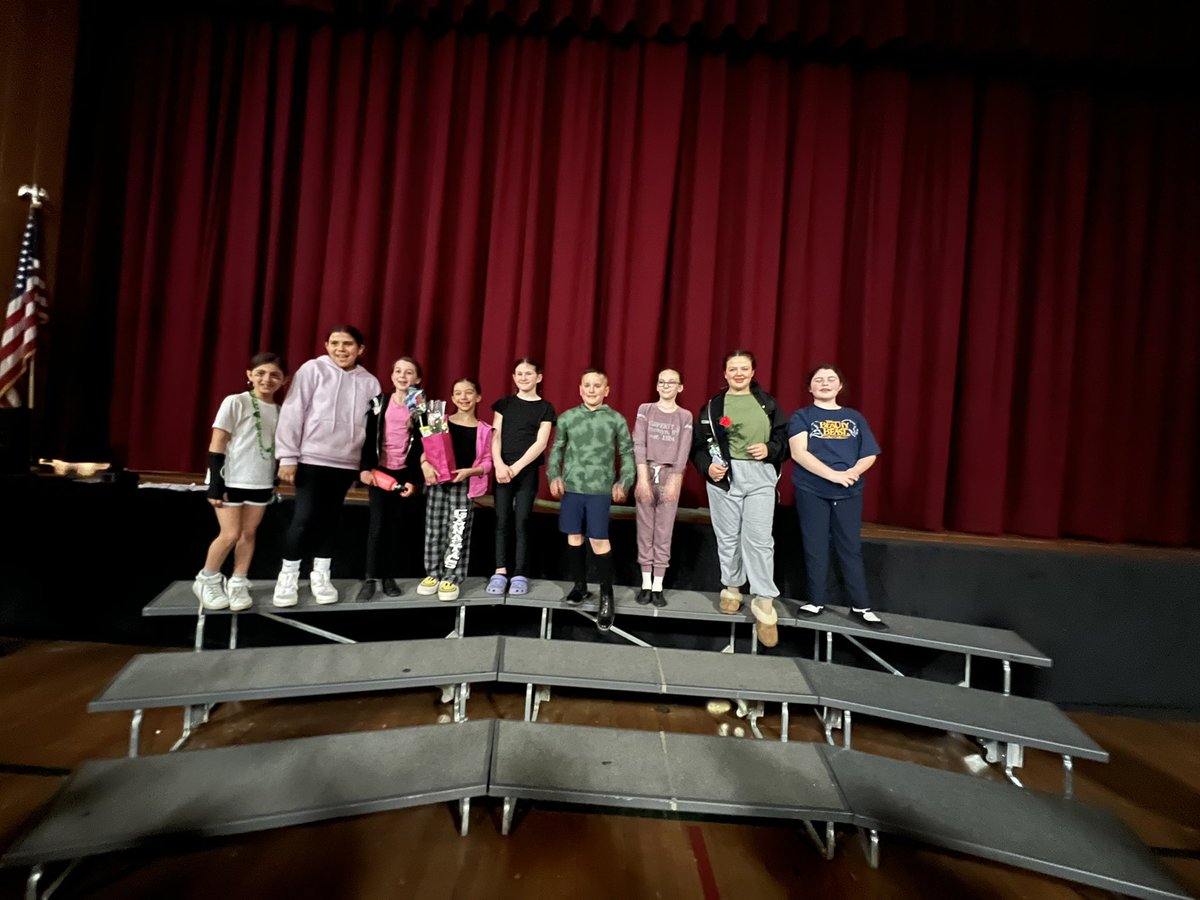 WOW!! Beauty and the Beast was amazing!!

Congratulations to all the cast and crew!! You did an awesome job! We are so proud of you!
👏👏👏👏👏👏👏👏👏👏👏👏👏