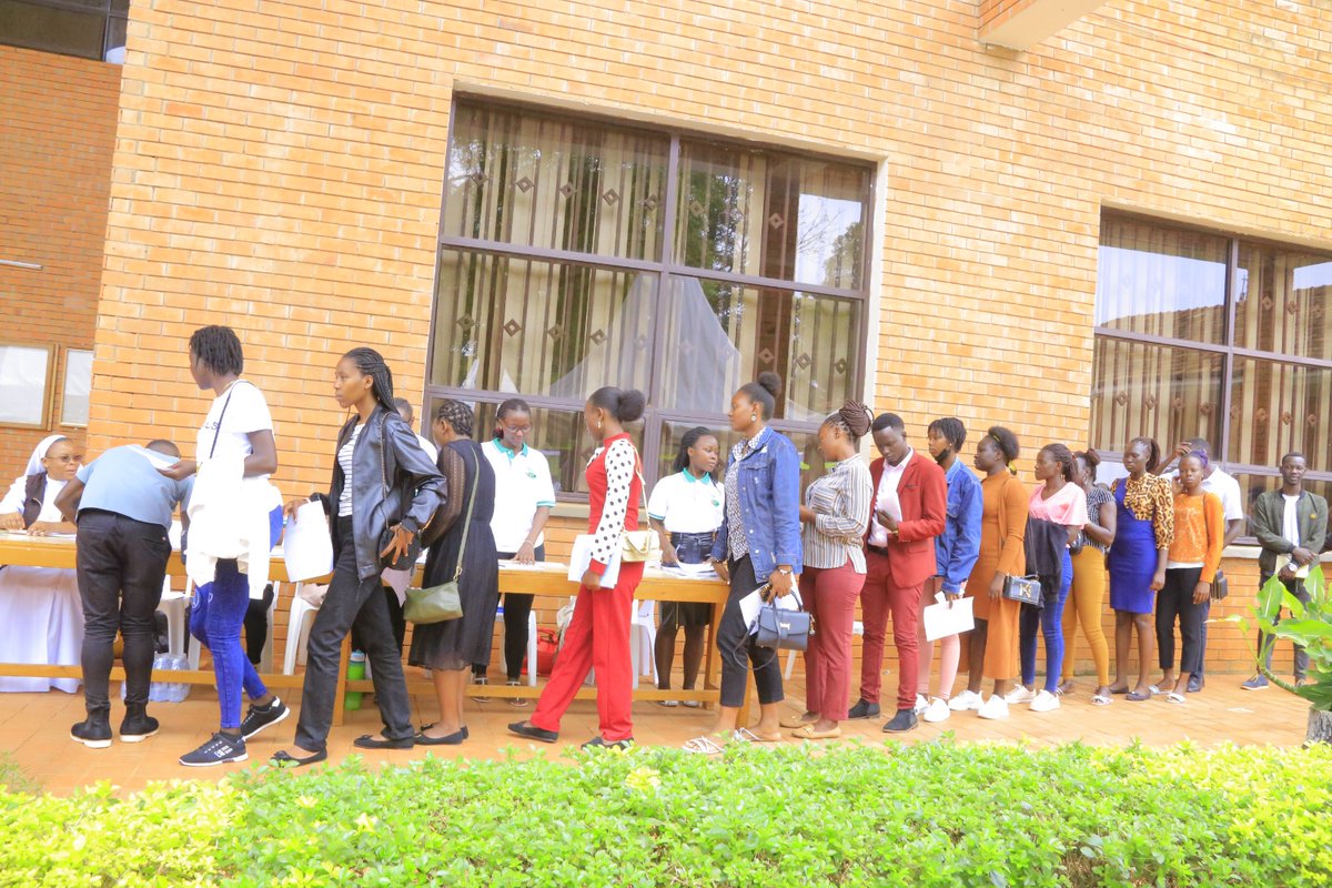 DorahNellyK's tweet photo. Today,@naswu_ and partners commemorated the World Social work day at @UnivKisubi. Students from over 10 universities,practitioners and educators came together to share knowledge and experiences under the theme respecting diversity through joint social action
 #WSWS2023 #WSWDUg23 https://t.co/sYLQARd5eq