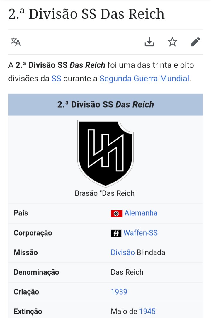 _Zamiliano's tweet image. O maluco com a manga da camisa com a Wolfsangel, mas nada de nazismo alí... circulando, circulando. Nada pra ver aqui.