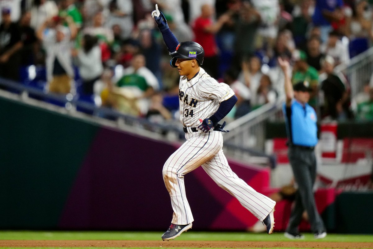 RedSox's tweet photo. Woke up thinking about this home run. https://t.co/bxCgMgGYjj