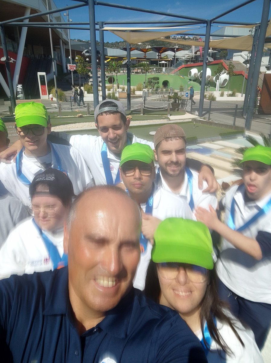 n_cavalheiro's tweet photo. Com AAPACDM no dia nacional da Trissomia XXI | Torneio de Mini Golf | MAR Shopping Algarve. Obrigado pelo convite à PGA Portugal para estar presente neste evento. https://t.co/KPCZKsPYhL