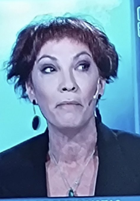 dopefart's tweet photo. Ser kirchnerista es llevar rencor, envidia y ambición desmedida en sangre y obvio, pasa factura. También es congraciarse con la fealdad, destacarla como rasgo de adhesión con el desplazado, para ocultar lo primero. https://t.co/L9vnVM72Dn