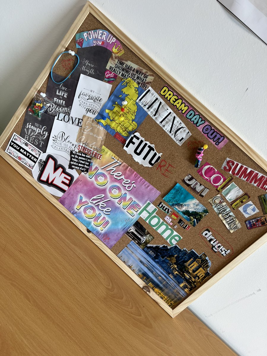 ruffandruby's tweet photo. Amazing morning creating VISION BOARDS with girls at Discovery academy ! Setting out life on fire with dreams , goals & good choices ! @alphatrust_ #visualisation #purpose #findingyourwhy #StokeOnTrent #youthmatter https://t.co/mgppTcCQXw