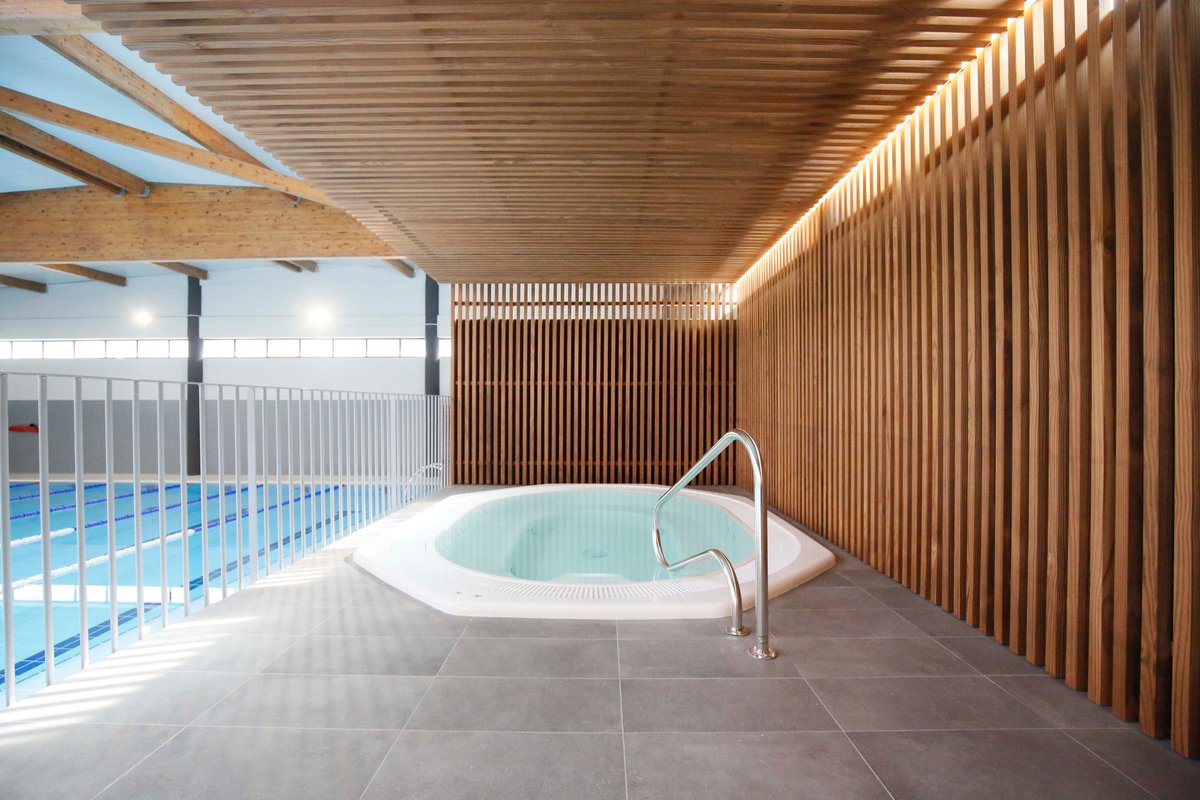 depo_es's tweet image. O plan #ReacPon dota ao @ConcelloACaniza dunha piscina climatizada sostible e vangardista. A infraestructura aspira a converterse nun referente para todo o #Condado - #Paradanta e mellorar a calidade de vida da veciñanza