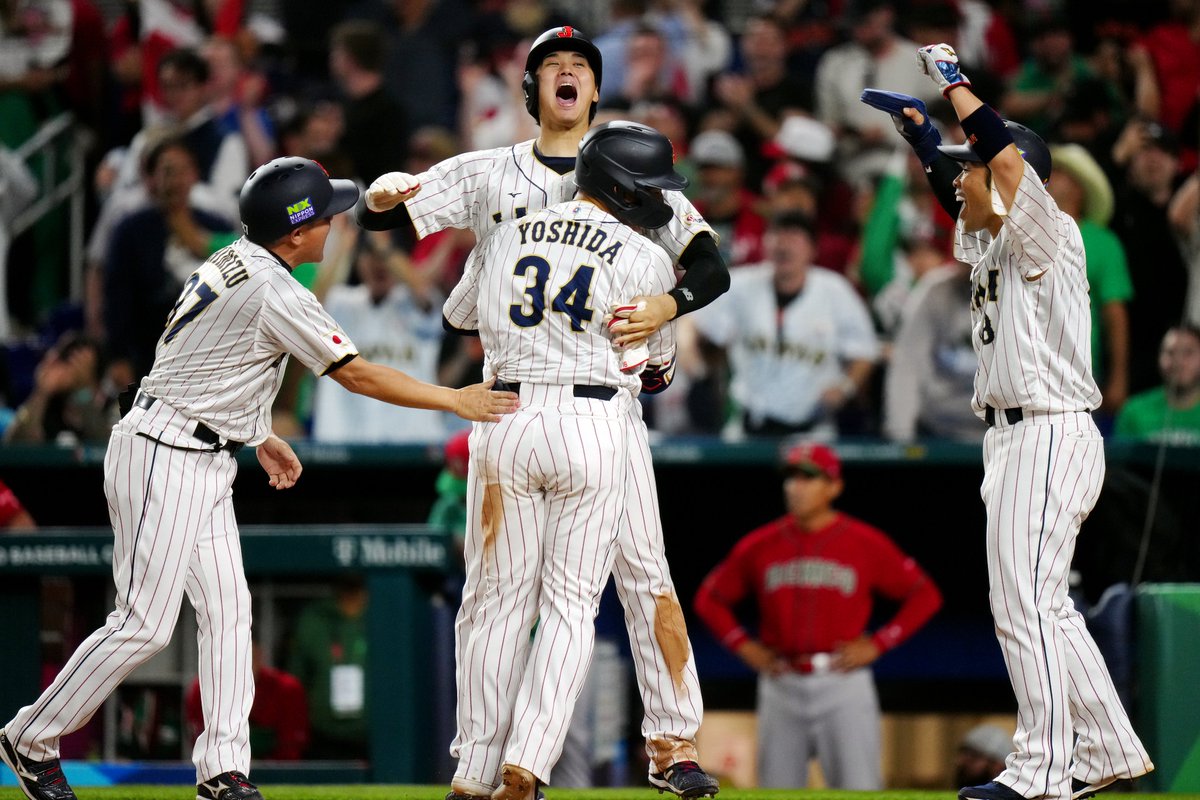 RedSox's tweet photo. Woke up thinking about this home run. https://t.co/bxCgMgGYjj