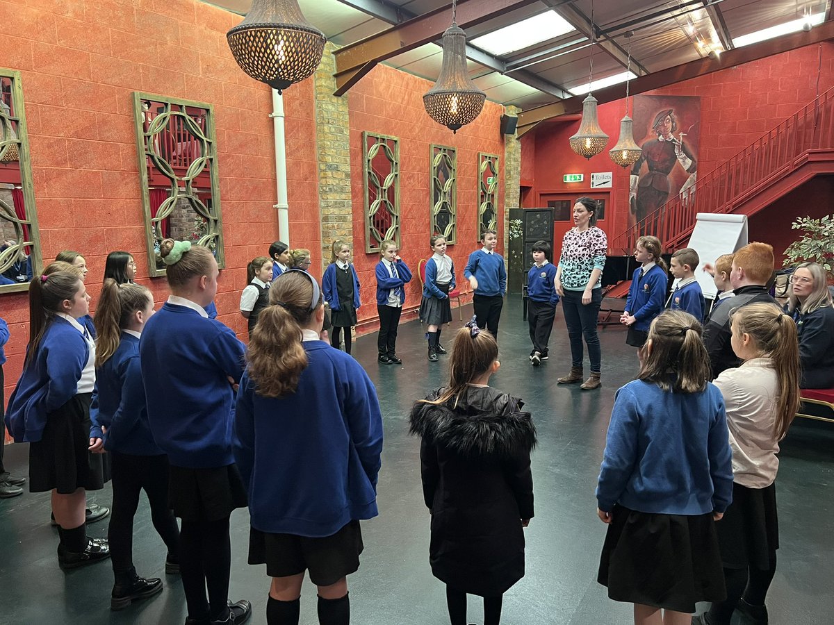 Mrs Richardson tweet media