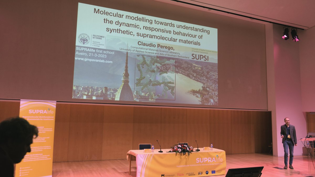 Great talk by Claudio Perego (@Clanzow) from @LabPavan and @supsi_ch on “Molecular modelling towards understanding the dynamic, responsive behaviour of synthetic supramolecular materials”. #Supralife #FirstSchool #ConferenceDay3