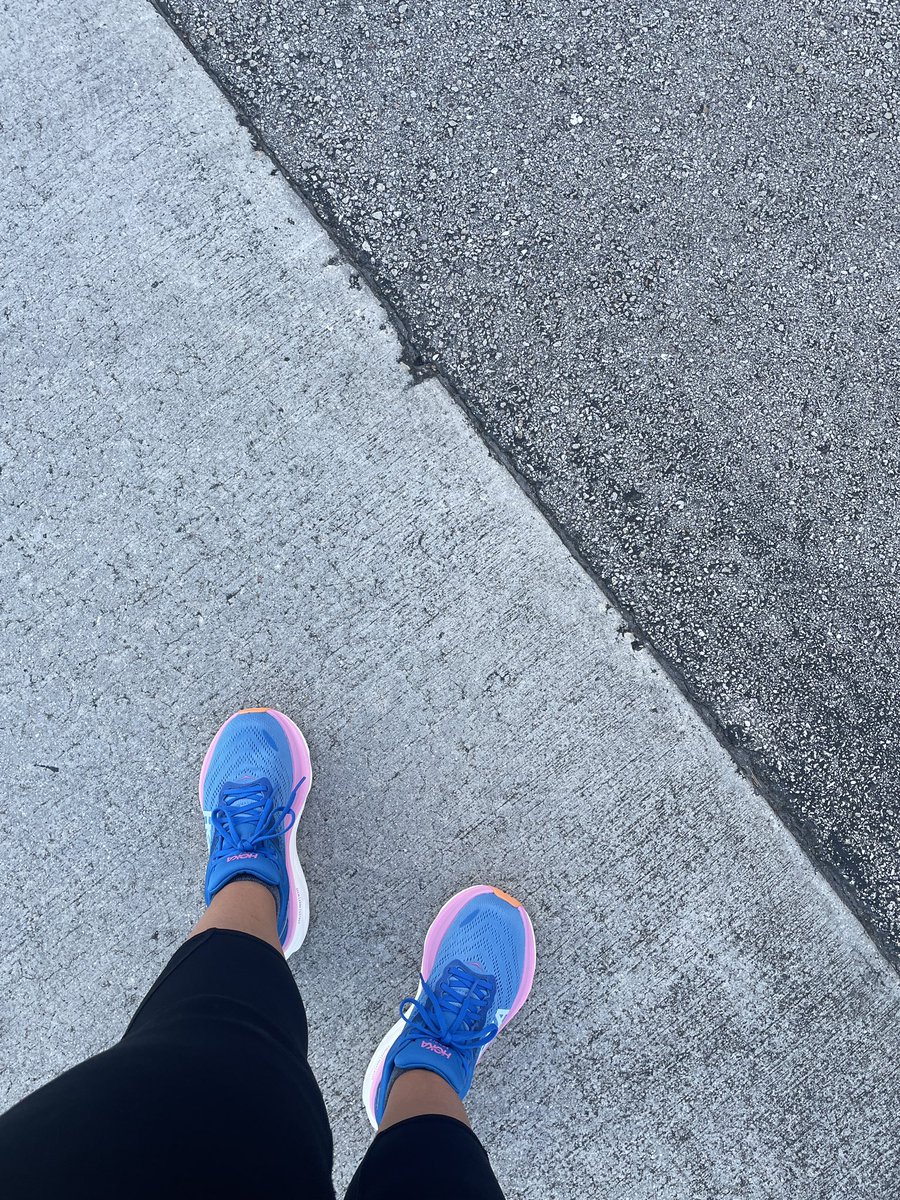 katikokal's tweet photo. Scenes from this morning’s #ComebackRun with @bennettrun after two months of ankle injury recovery! https://t.co/SJs8vdM5xB