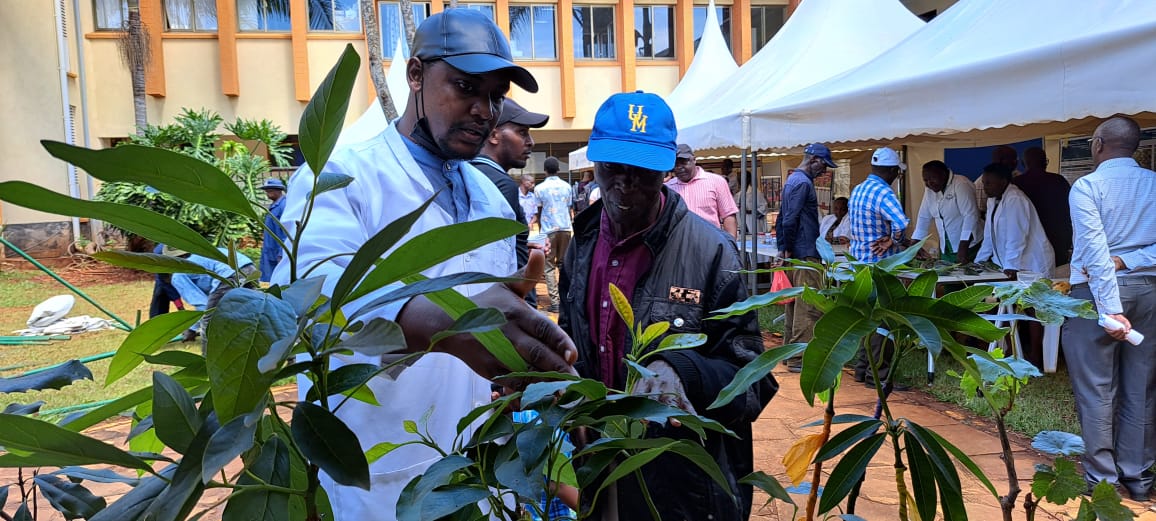 kalromkulima's tweet photo. Happening now at KALRO HRI Kandara #OpenWeekExhibition.Come learn about various horticultural crops incluidng various technologies involved such as tissue culture(TC). Entry is Free! https://t.co/tPAePA1BKB