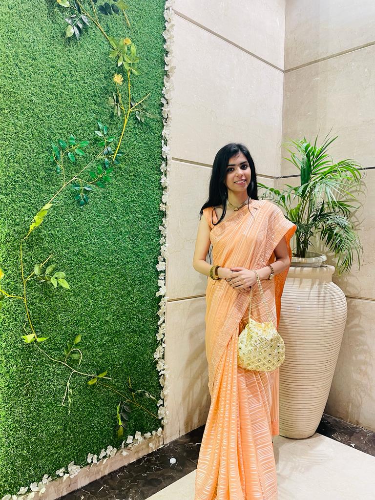 त्र tweet media