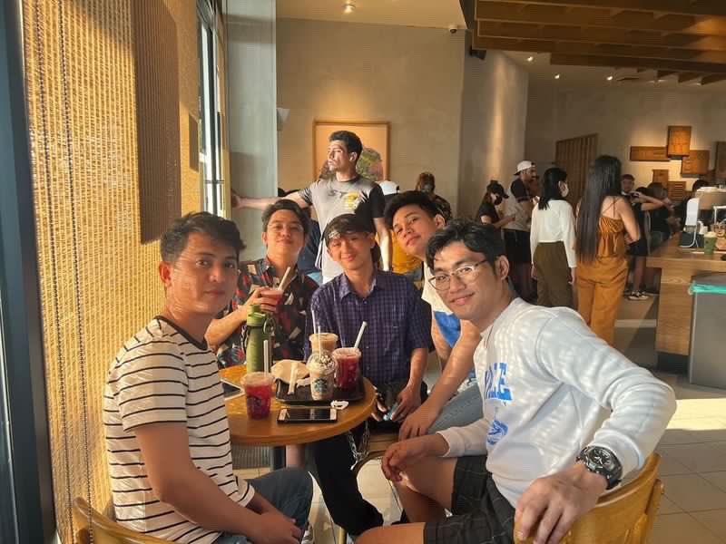 jmgallano_'s tweet photo. At moa https://t.co/LU6S0KxKOY