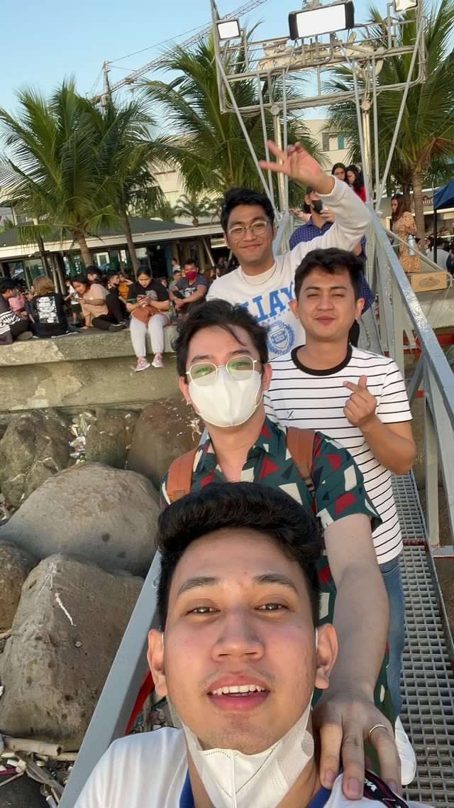 jmgallano_'s tweet photo. At moa https://t.co/LU6S0KxKOY