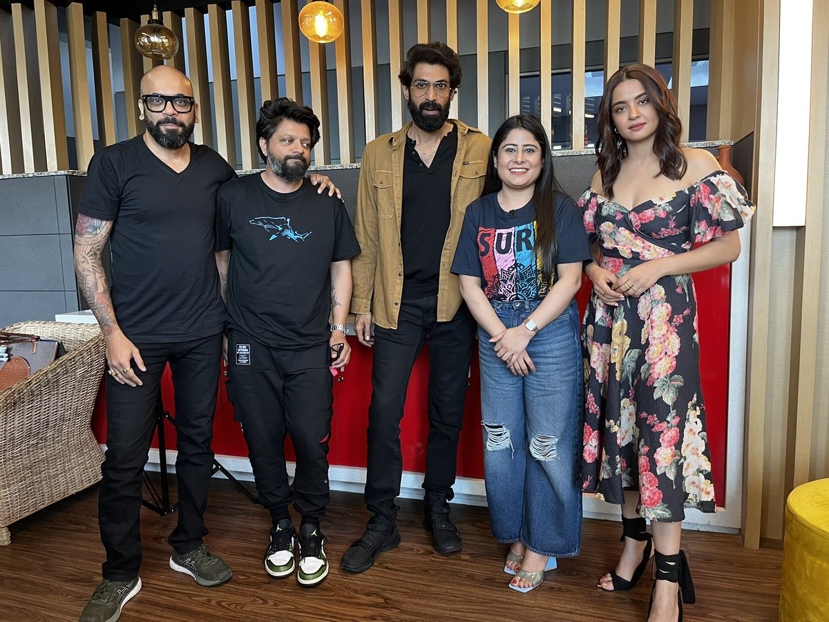 Priyanka Bhalla (@ipriyankabhalla) on Twitter photo So kuch interviews hote hai jinme lagta hai ki aap apno se hi baat kar re ho, theek aisa #RanaNaidu ke interview mei hua. <a href="/RanaDaggubati/">Rana Daggubati</a> you are outstanding <a href="/SurveenChawla/">Surveen</a> the most sweetest person I have ever met and our cute director duo <a href="/Suparn/">Suparn S Varma</a> <a href="/krnx/">Karan Anshuman</a>
#celebinterview #priyanka So kuch interviews hote hai jinme lagta hai ki aap apno se hi baat kar re ho, theek aisa #RanaNaidu ke interview mei hua. <a href="/RanaDaggubati/">Rana Daggubati</a> you are outstanding <a href="/SurveenChawla/">Surveen</a> the most sweetest person I have ever met and our cute director duo <a href="/Suparn/">Suparn S Varma</a> <a href="/krnx/">Karan Anshuman</a>
#celebinterview #priyanka