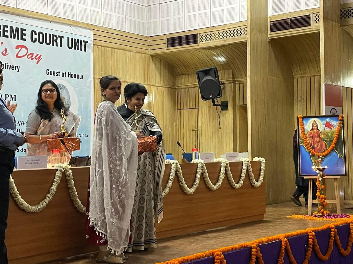 The women staff working in various departments of Supreme Court of India being felicitated by the Chief Guest Hon’ble Ms. Justice Hima Kohli, Judge, Supreme Court of India during the celebration of International Women's Day by Adhivakta Parishad Supreme Court Unit.
#EmbraceEquity