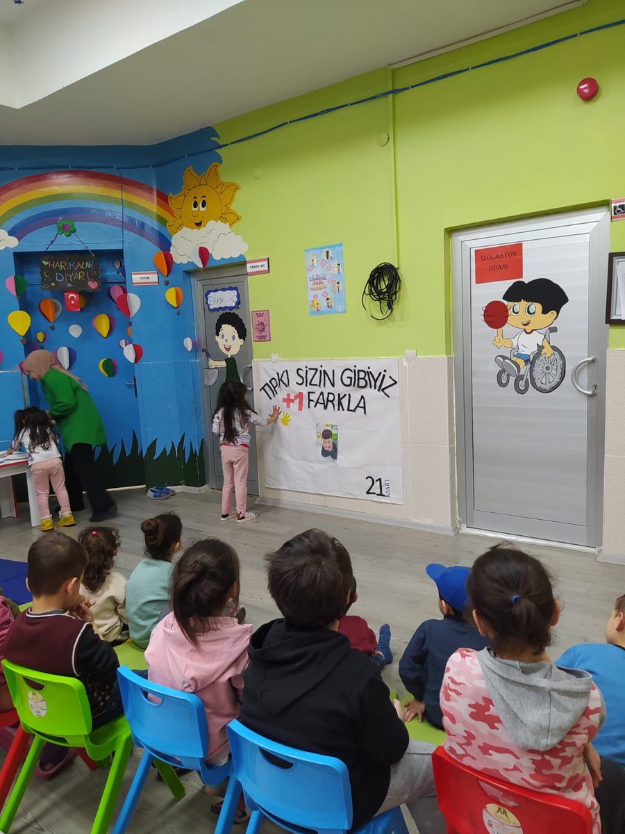 AnaokuluHasuni's tweet photo. Gerçek Dostlar kromozom saymaz ❗️ iyiki varsınız❤️ Onlar da tıpkı bizim gibiler ve +1 farkla hayatımıza renk katıyorlar.
21 Mart Dünya Down Sendrom Farkındalık Günü
#DownSendromuFarkındalıkGünü @hsnugz @SilvanKaymakam @SilvanMEM @KadriOzdemiral @ensaribulun #silvan #hasuni https://t.co/kqnwuJ4NYX