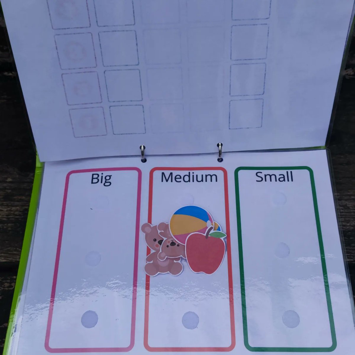 SuraAlani2's tweet image. File folder games, children's busy book, toddler activities.
FunActivitiesBySura.etsy.com
#filefoldergames #busybinder #etsyshop #etsyselleruk #childrenactivities #toddlergames #clipcards