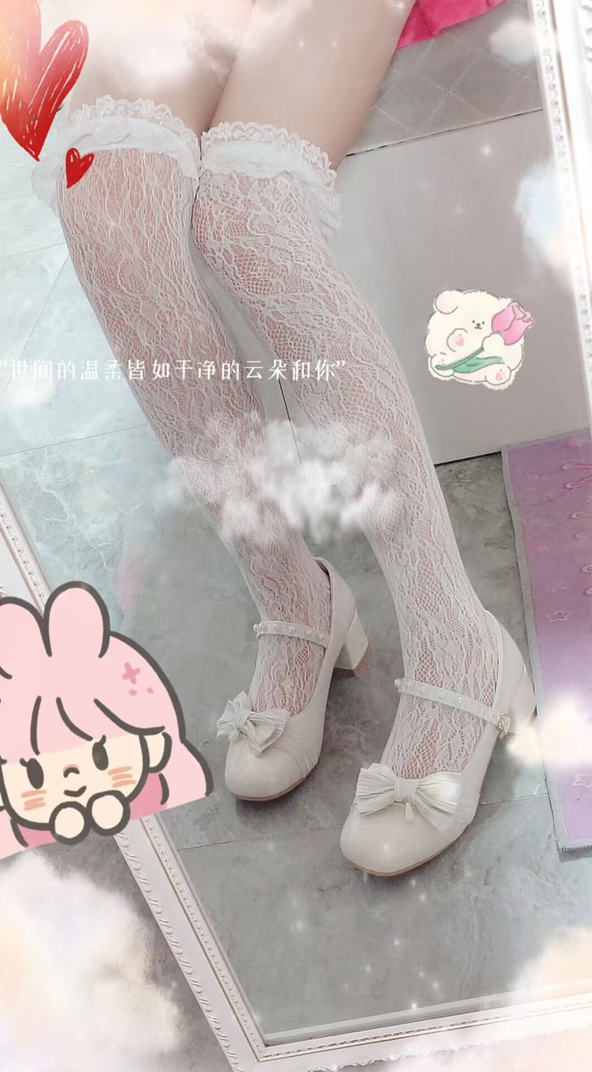 这么可爱的白丝，主人们不想弄脏吗~
一边把白丝射满精液，一边还要骂幽幽是个到处勾引人的贱货。好刺激(〃ー〃)
 #剑网三 #剑三 #母狗 #白丝