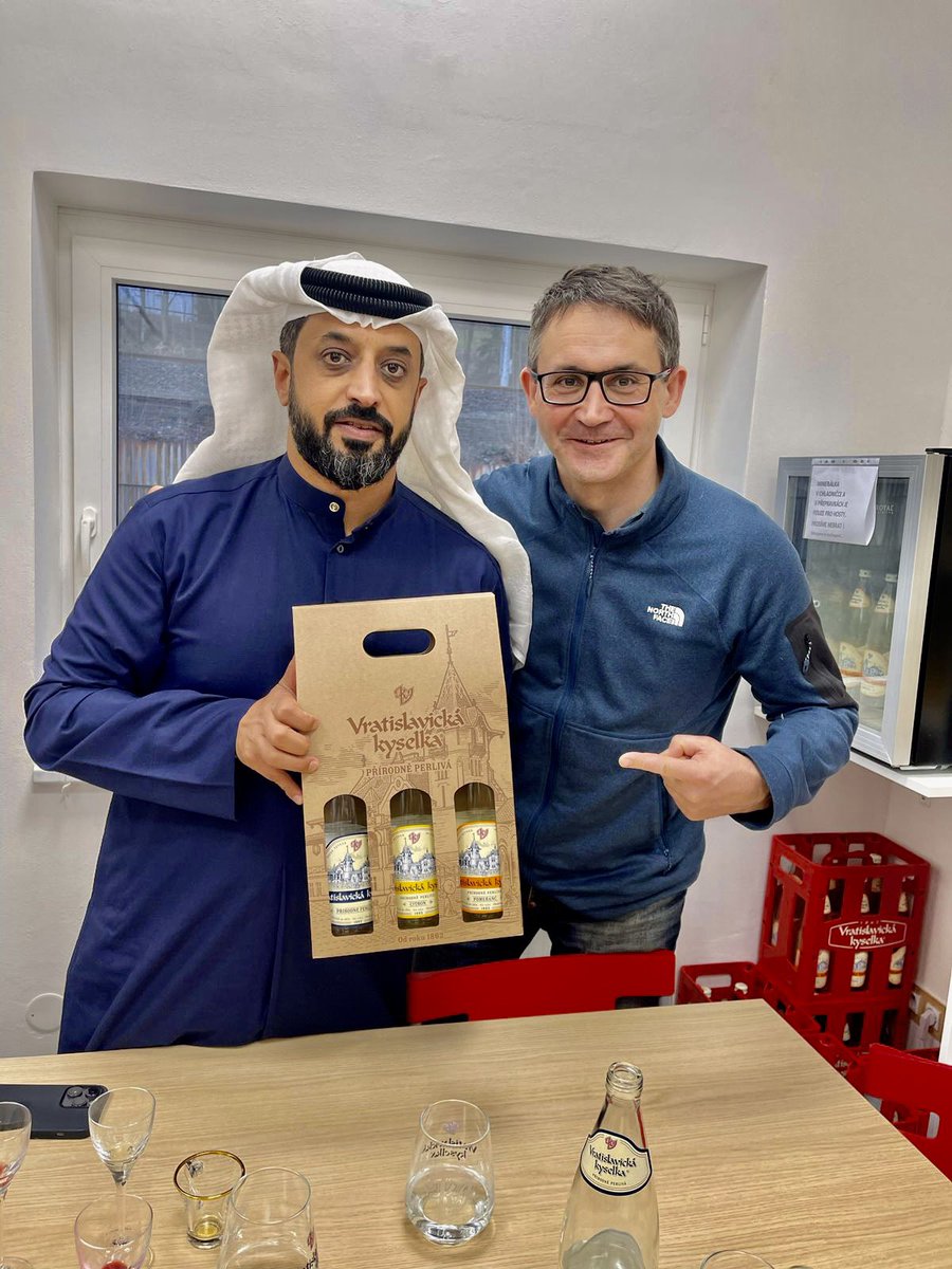 ahmedbinsulayem's tweet photo. Enjoyed the tour and brief by Jon vokurka owner of Vratislavická Kyselka (KITL) #KITL 
Jan Vokurka, Managing Director of Kitl gave the @DMCCAuthority delegation a tour and overview of the Vratislavická kyselka water facilities under the Kitl company umbrella. #dmccwatercenter https://t.co/VHCH1ZsSvP