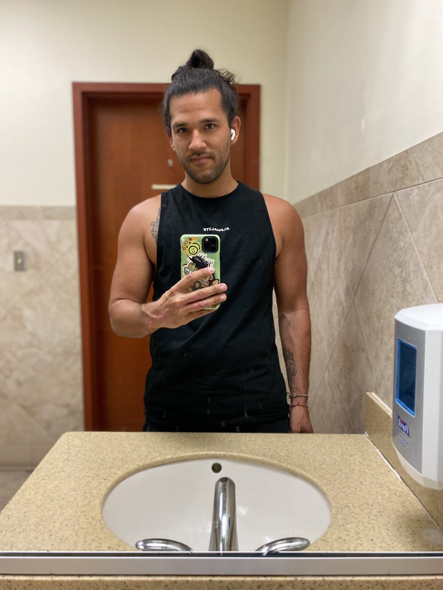 Swole 🇵🇷 tweet media