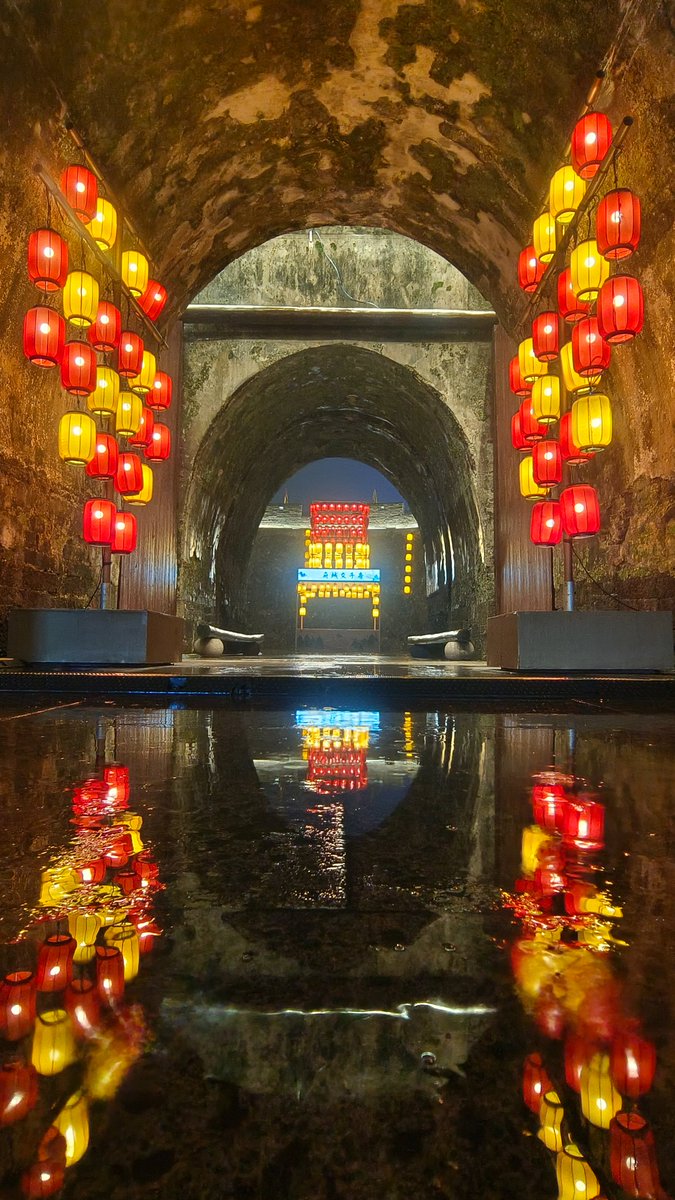 Old City Gate After Rain #台州府城 #China https://t.co/3MOuuXGtDA