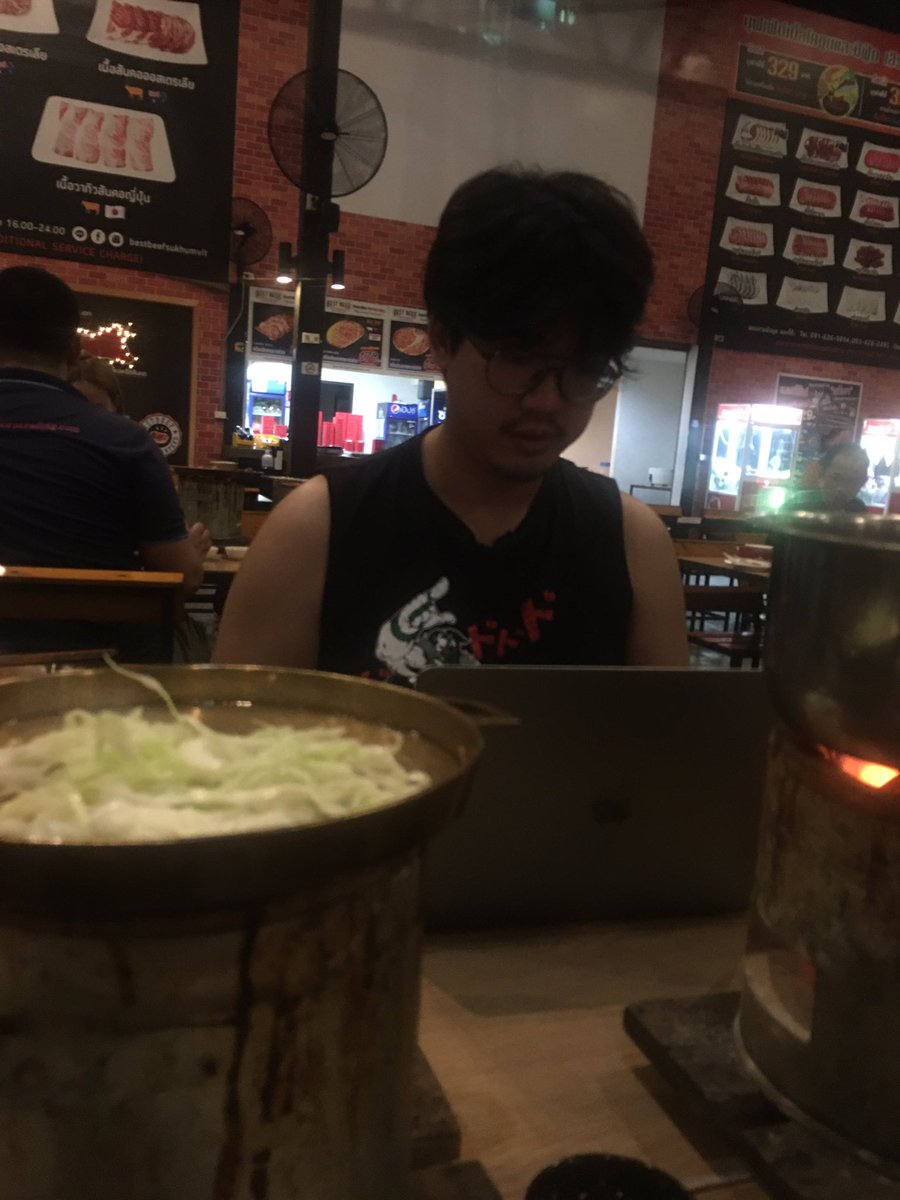 paksa_setupTH's tweet photo. After the show we talking about next show what we have to do to make our fan fun more and more. But we always eat best beef. #setupth #paksa #setupth13 https://t.co/UkceAoxF8e