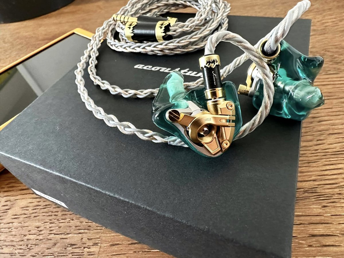 kinera13's tweet photo. Bringing the finest quality audio to you, thus perfectly revealing every detail of the music.
Photo by 赤道戇狗
Learn More https://t.co/Rokf7BifKr
Join us on Telegram https://t.co/BsnhwlOBQ2
#kinera #imperial #orlog #effect #audio https://t.co/Y1S600xDJI