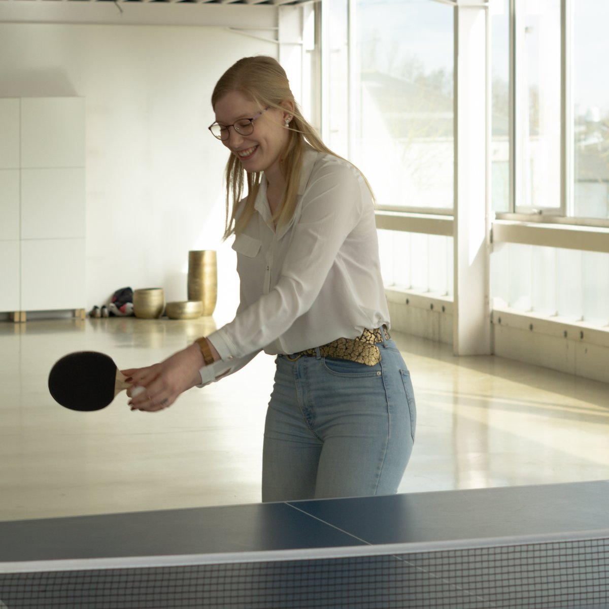 social_hippo's tweet image. Meet: Adelien!

Deze ijverige studente Organisatie &amp;amp; Management - Business &amp;amp; Languages van #Howest gaat volgend jaar naar Amerika om te studeren, maar wij hebben het geluk dat ze ons team nog even komt versterken als stagiaire. 🙌